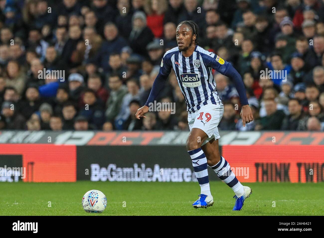 21. Dezember 2019, der Weißdorn, West Bromwich, England; Sky Bet Meisterschaft, West Bromwich Albion v Brentford: Romaine Säger (19) von West Bromwich Albion während des Spiels Credit: Mark Cosgrove/News Bilder Stockfoto