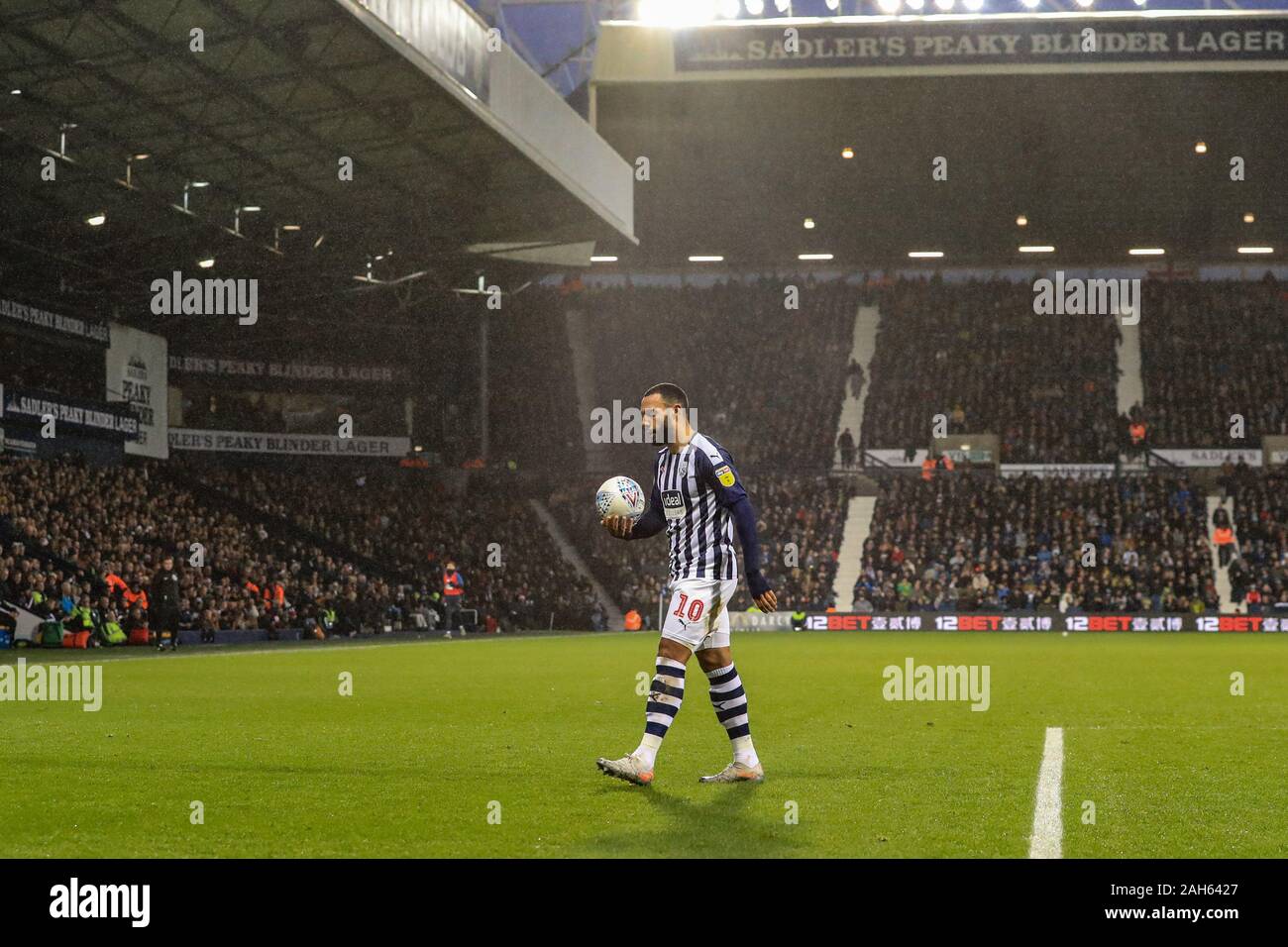 21. Dezember 2019, der Weißdorn, West Bromwich, England; Sky Bet Meisterschaft, West Bromwich Albion v Brentford: Matt Phillips (10) von West Bromwich Albion während des Spiels Credit: Mark Cosgrove/News Bilder Stockfoto