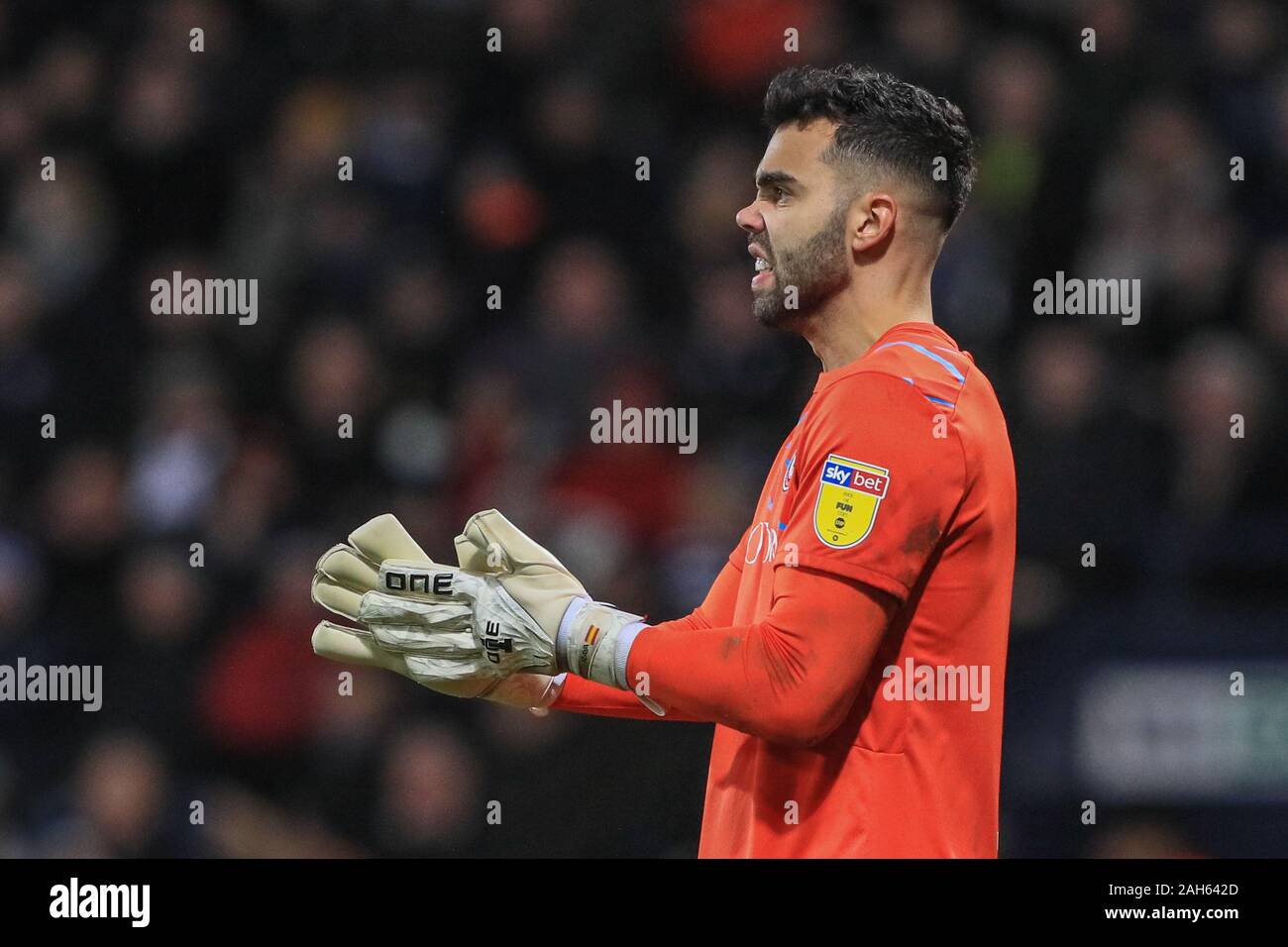 21. Dezember 2019, der Weißdorn, West Bromwich, England; Sky Bet Meisterschaft, West Bromwich Albion v Brentford: David Raya (1) von Brentford während des Spiels Credit: Mark Cosgrove/News Bilder Stockfoto