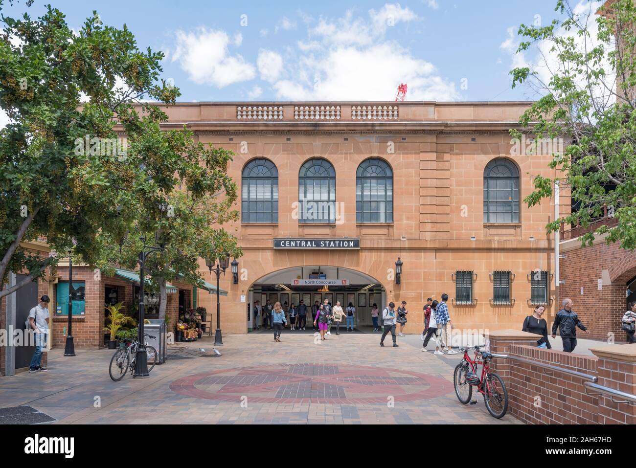 Die offene Halle, der zum Eddie Avenue Passagier Eintrag zum Hauptbahnhof in Sydney, Australien Stockfoto