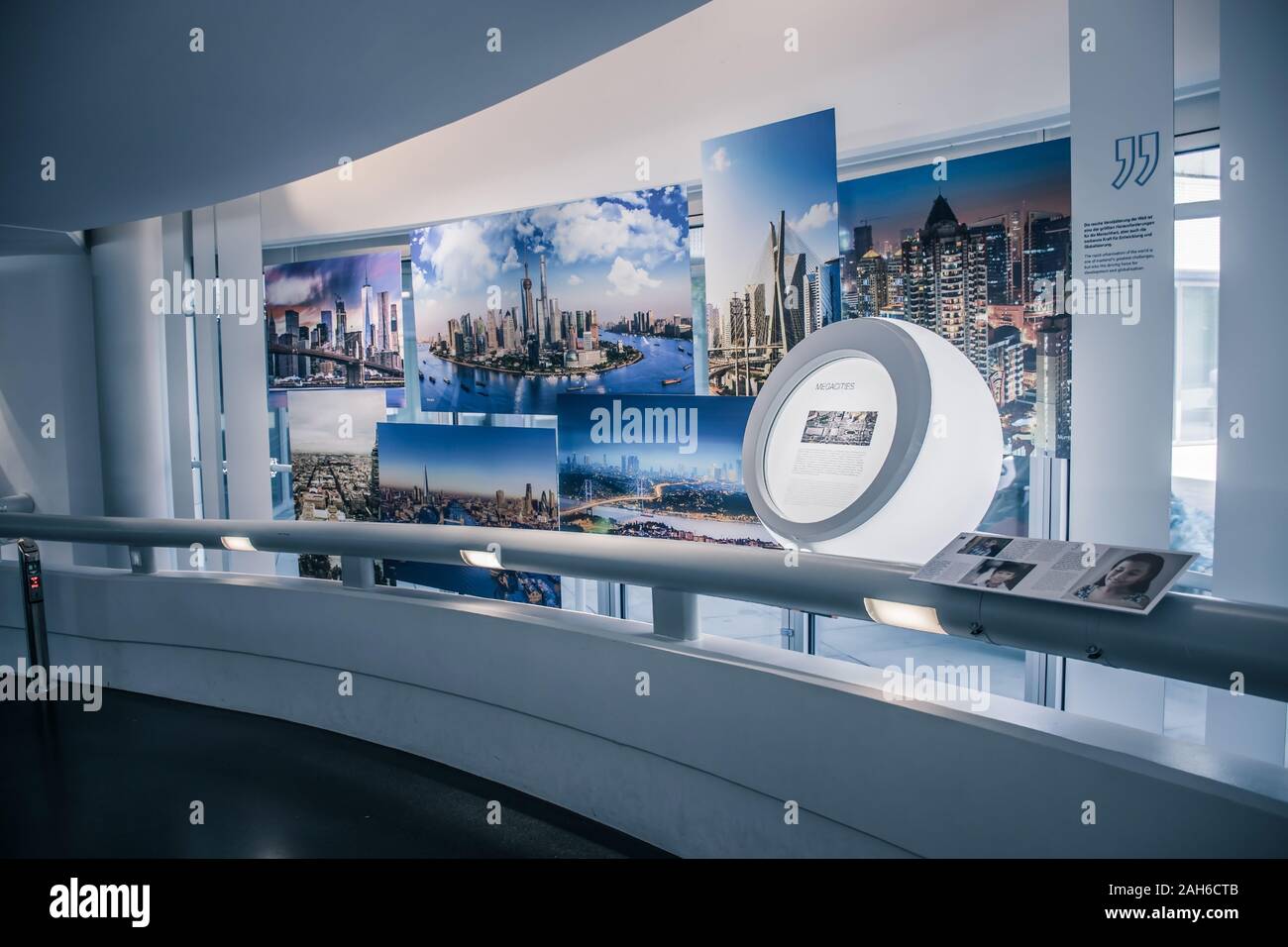 BMW i steht für eine gesunde und zukunftsorientierte Bedeutung der nachhaltigen premium Mobilität: Elektroantrieb, innovativen Material Stockfoto