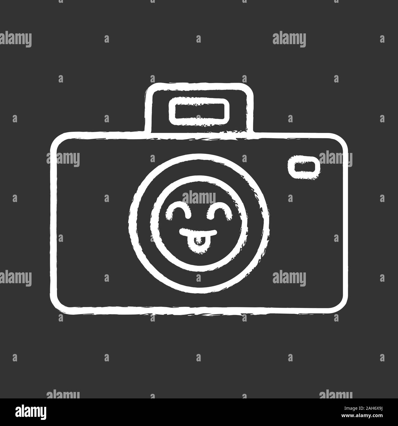 Lächelnd Foto Kamera chalk Symbol. Einfach fotografieren. Happy Foto Kamera.  Emoji, emoticon. Isolierte vektor Tafel Abbildung Stock-Vektorgrafik - Alamy