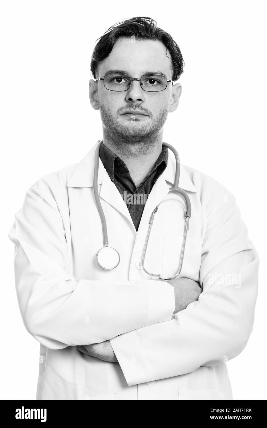 Der junge Mann mit verschränkten Armen Arzt Stockfoto