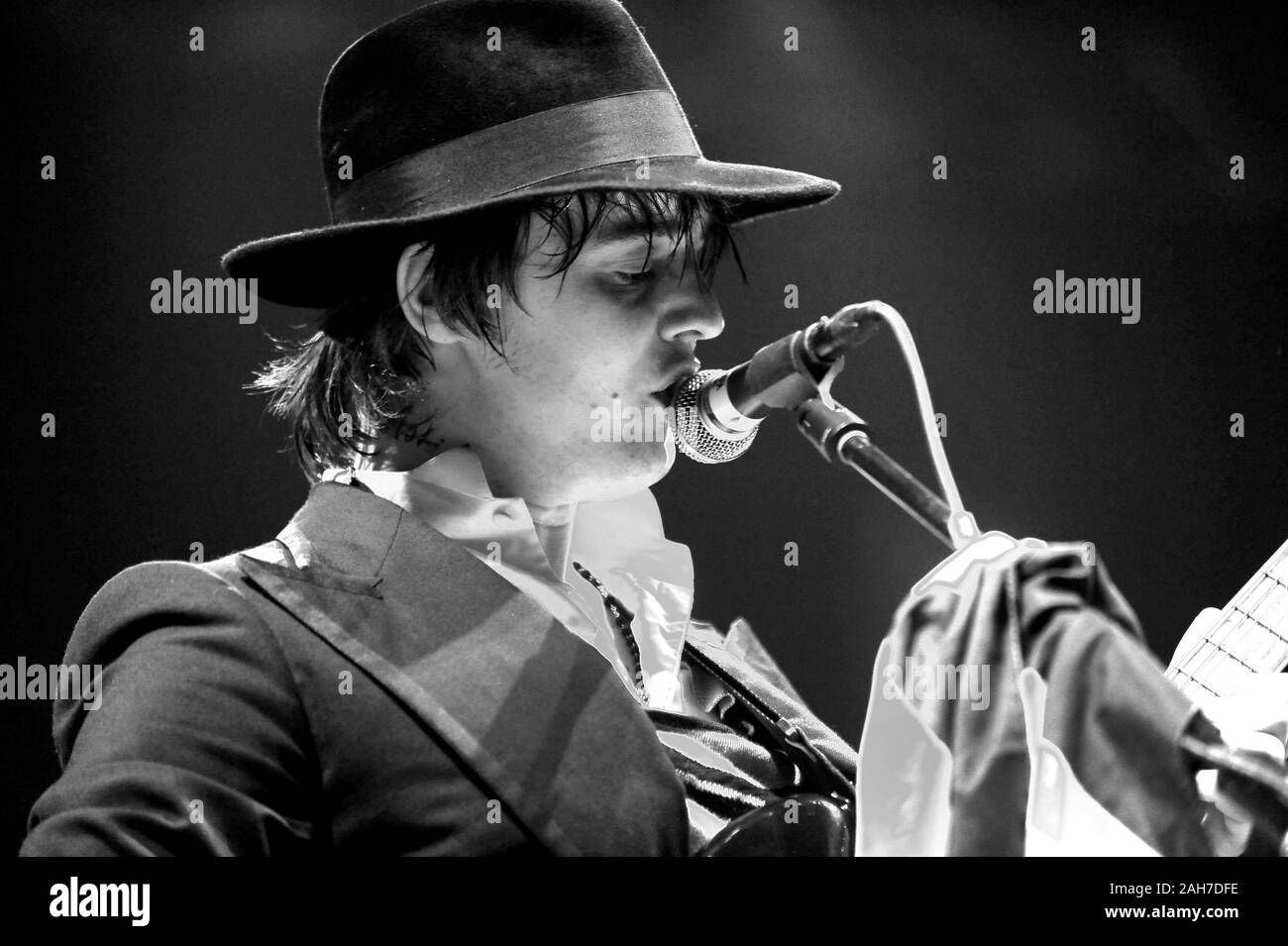 Italien Mailand, 14. Juni 2009,Musikfestival'Rock in Idro'at the Idroscalo:der Sänger und Gitarrist der Gruppe Babyshambles, Pete Doherty. Stockfoto