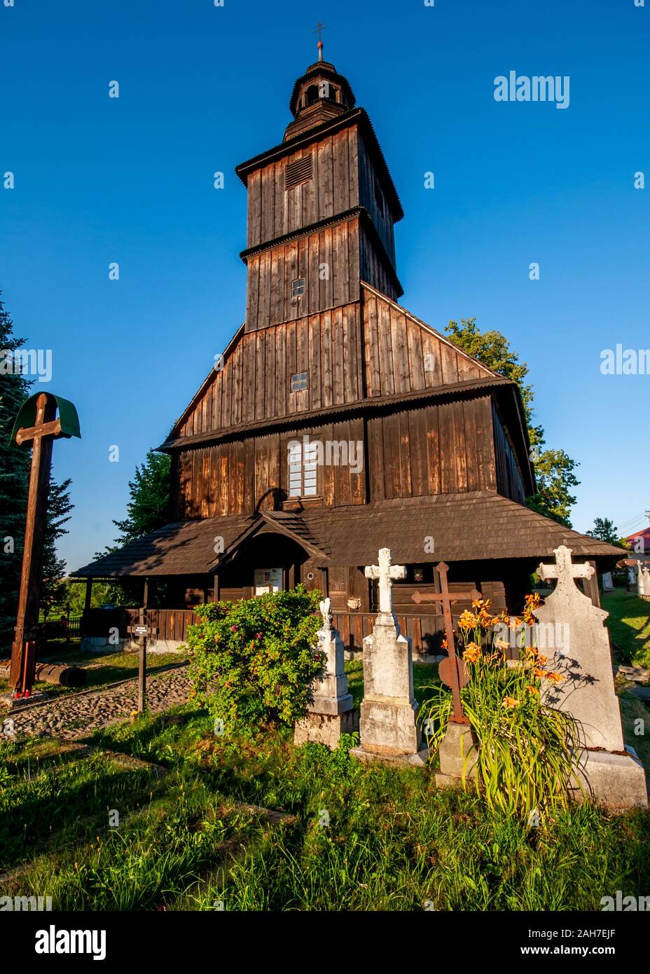 Eine alte hölzerne katholische Kirche in Sedliste Dorf, Schlesien, Tschechien Stockfoto