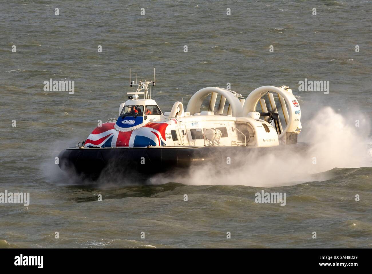 GHW 1200 TD hovercraft durch hovertravel über den Solent zwischen Portsmouth und Southsea ryde auf der Isle of Wight betrieben. Stockfoto