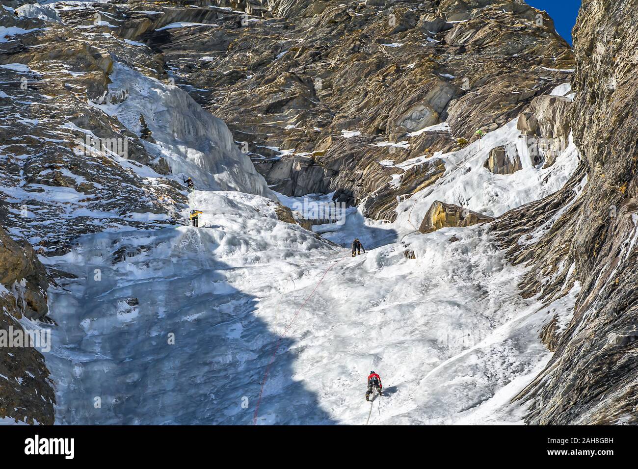 Eis fällt in der oberen Varaita Tal, ein Ziel für erfahrene Kletterer aus der ganzen Welt Stockfoto