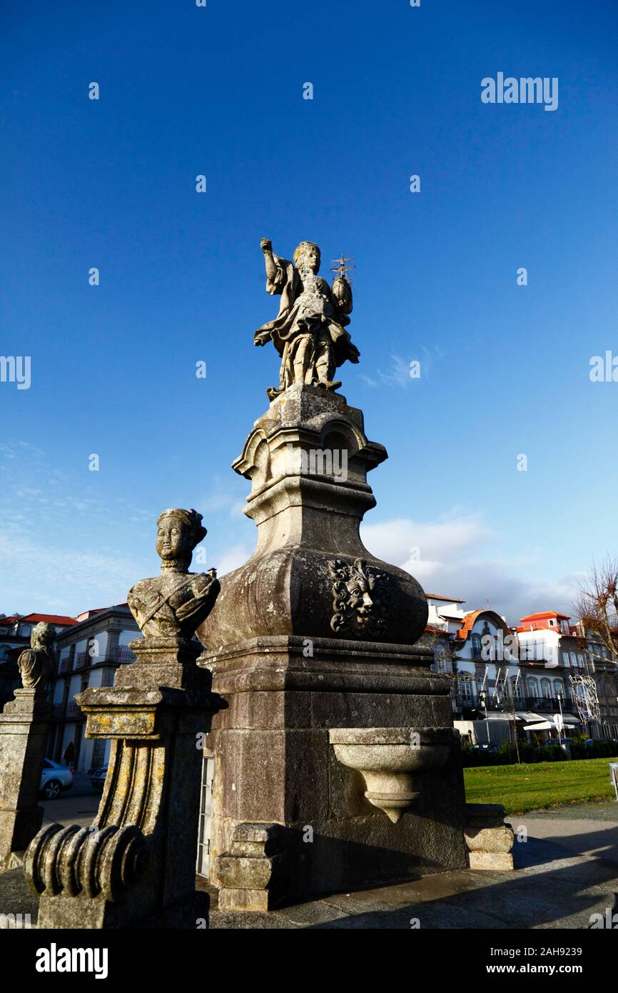 Statue von Viana im Jardim da Rn Park, Provinz Minho, Nordportugal Stockfoto