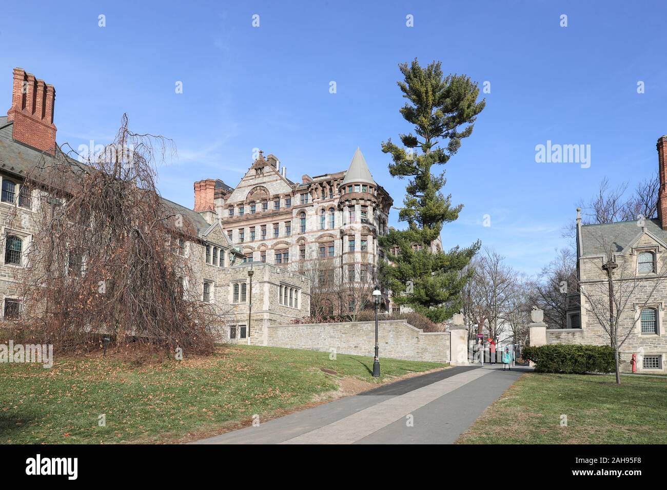 PRINCETON, NJ - Dezember 26, 2019: US News und World Report hat Princeton als beste Hochschule in den Vereinigten Staaten geordnet, Harvard schlagen mit Wh Stockfoto