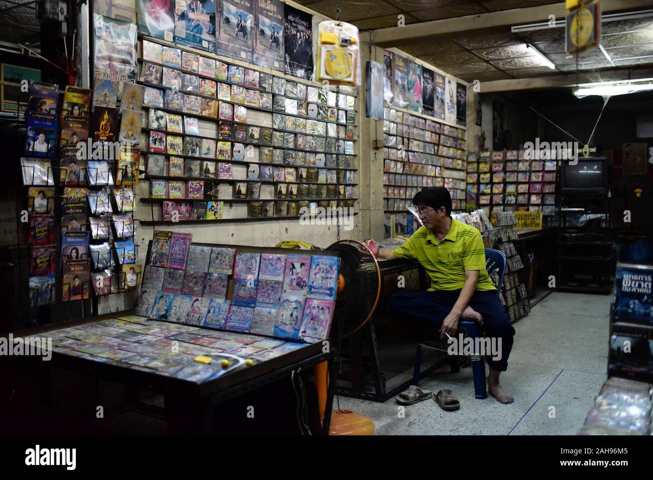 Pirated DVD Shop in Bangkok, Thailand Stockfoto