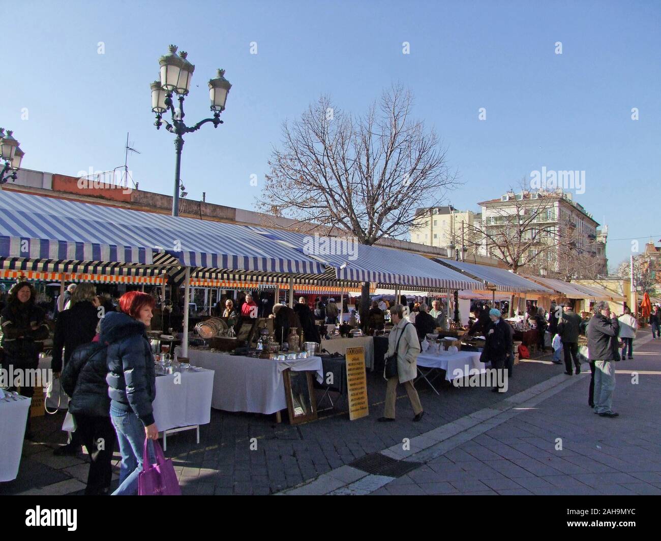 Markt der antiquitätenhändler saleya Kurs Schön Stockfoto