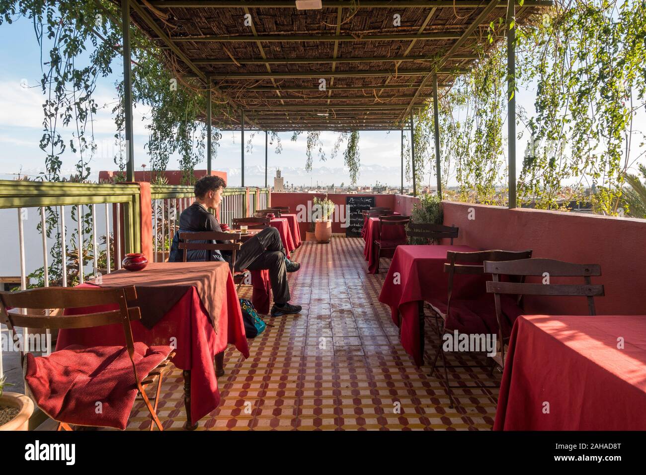 Dachterrasse des Haus der Fotografie Maison de la Photographie, Marrakesch, Marokko. Stockfoto