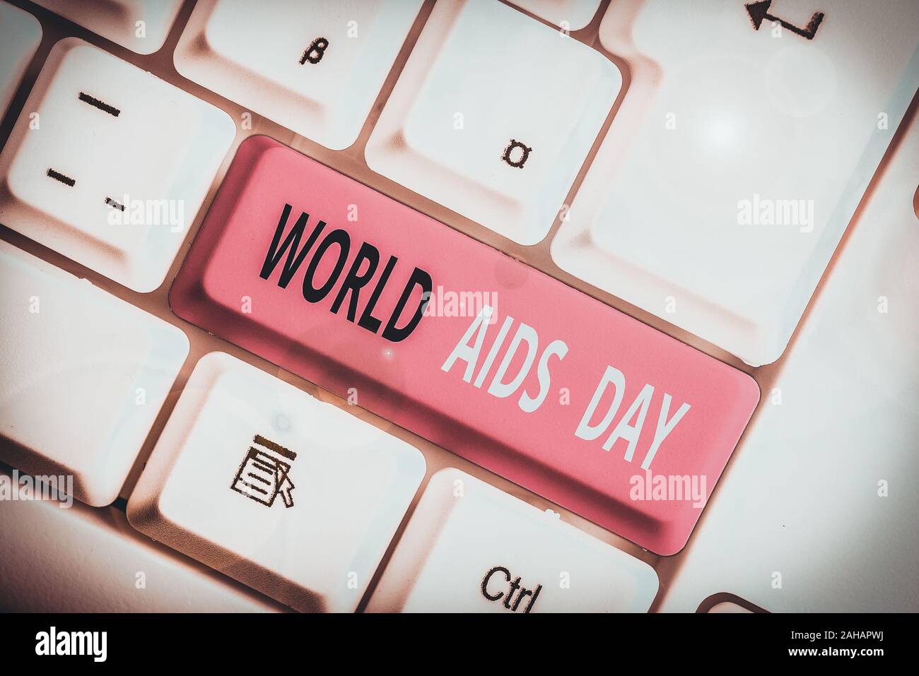 Schreiben Hinweis angezeigt. Welt-AIDS-Tag. Business Konzept für den 1. Dezember, um das Bewusstsein für die AIDS eingeweiht Stockfoto