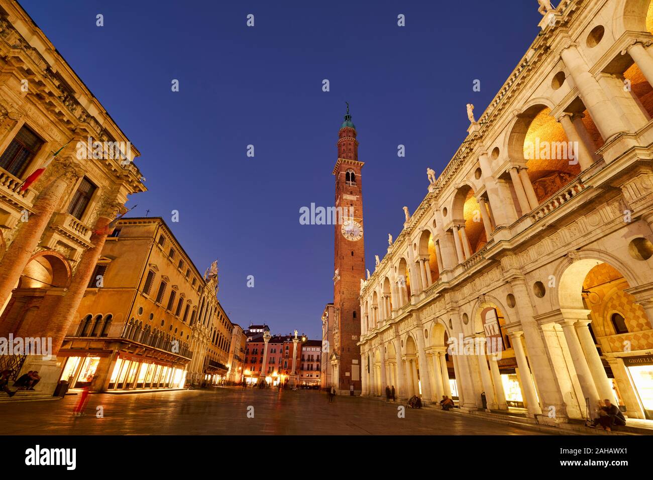 Vicenza, Venetien, Italien. Die Basilika Palladiana ist ein Renaissance-gebäude in der zentralen Piazza dei Signori in Vicenza. Die Loggia zeigt eines der fi Stockfoto