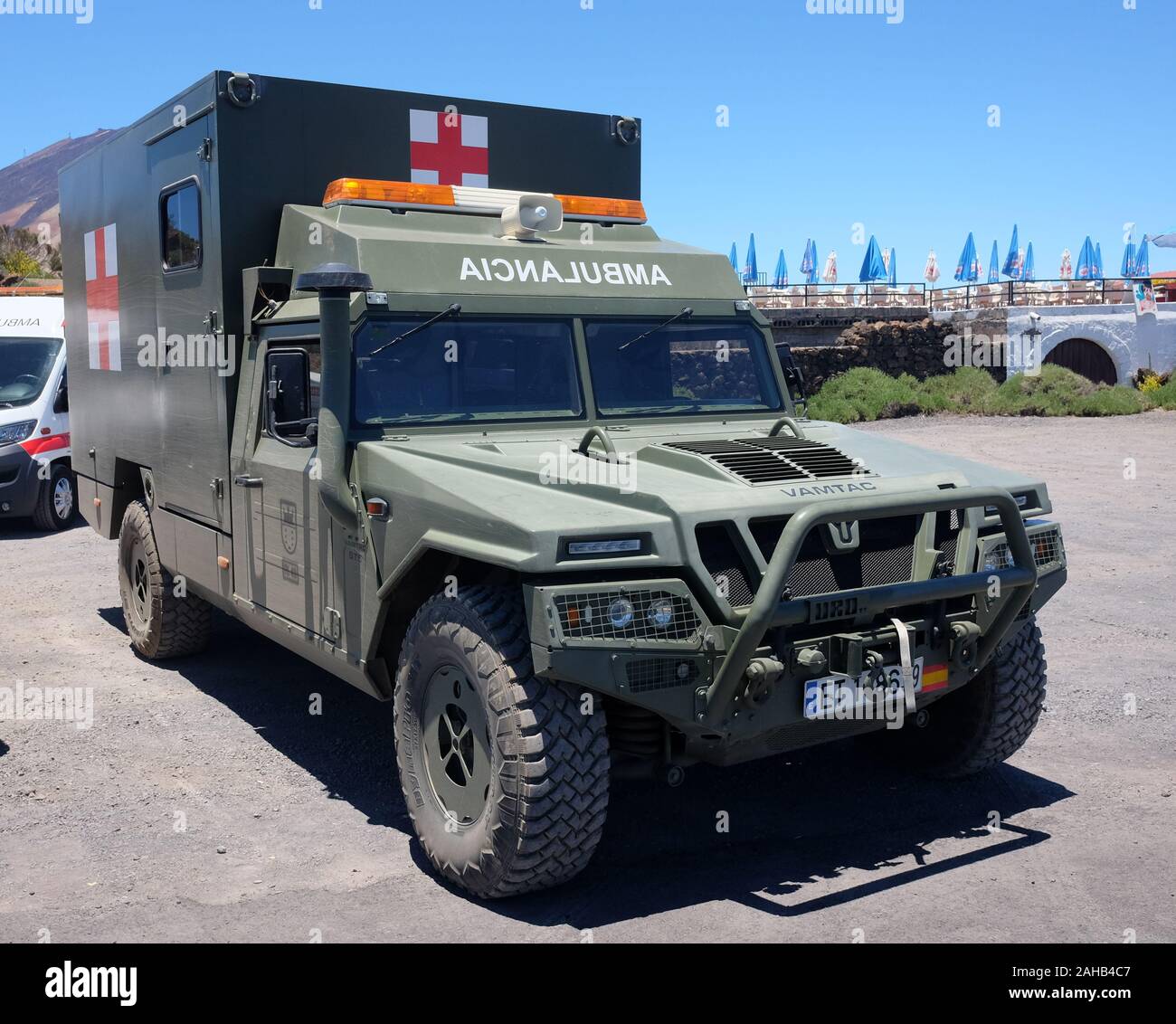 Juli 2018 - Medizinische Ambulanzen für eine Trainingsübung auf Teneriffa, Urlaubsziel, gesammelt. Stockfoto