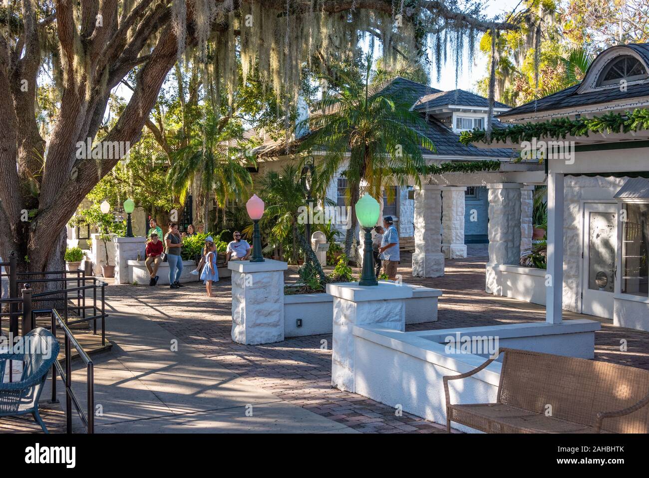 Mount Dora Dorf Markt und Aszendent Fische und Meeresfrüchte Restaurant in der Innenstadt von Mount Dora, Florida. (USA) Stockfoto