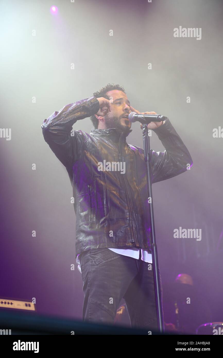 Adel Tawil bei der Taufe MeinSchiff 4 in Kiel am 05.06.2015 Stockfoto