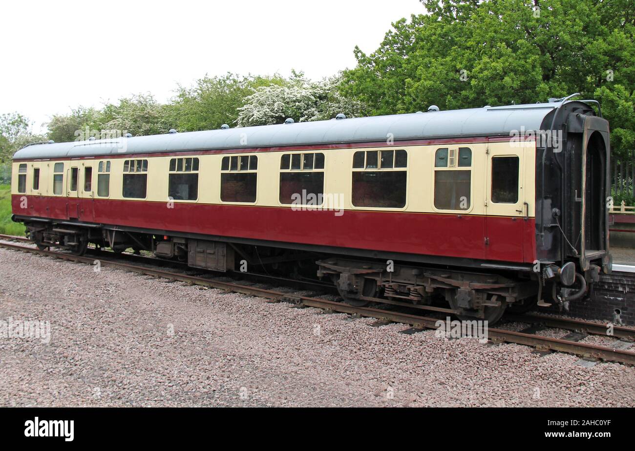 Ein Vintage Railway Waggon auf einer Plattform stehen. Stockfoto