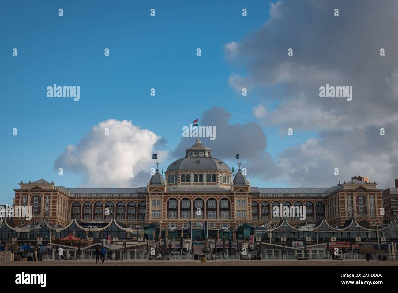 Scheveningen, Niederlande - Oktober 3, 2017: berühmte Grand Hotel Amrath Kurhaus in Scheveningen Strand in der Nähe von Den Haag (Den Haag), die Niederlande Stockfoto