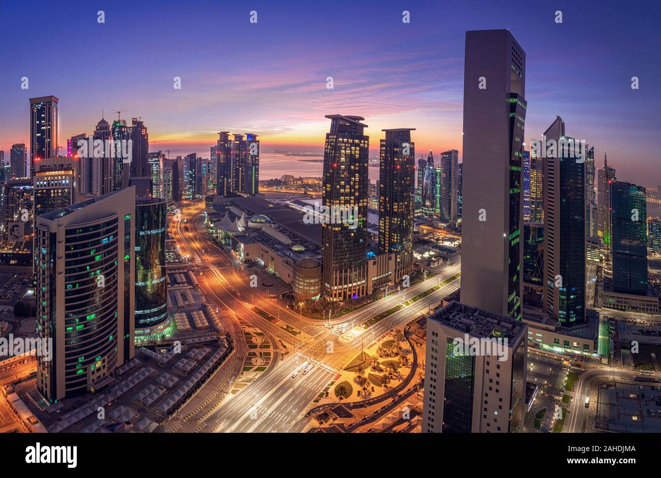 Schöne Cityscap von Westbay down town Area von Doha City bei Sonnenaufgang Zeit Stockfoto