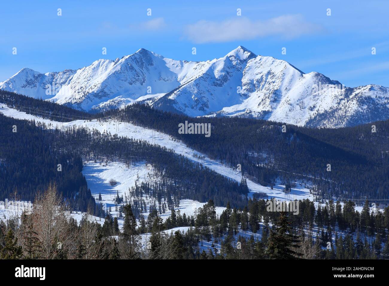 Ten Mile Range der Rocky Mountains im Winter von Breckenridge als von Keystone, Colorado gesehen Stockfoto
