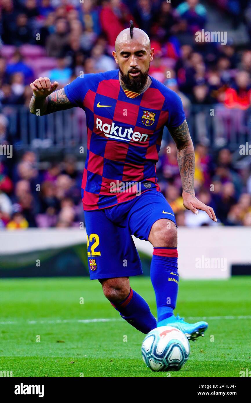 BARCELONA-DEZ 21: Arturo Vidal spielt in der Liga Match zwischen dem FC Barcelona und Deportivo Alaves im Camp Nou Stadion am 21. Dezember 2019 in Stockfoto