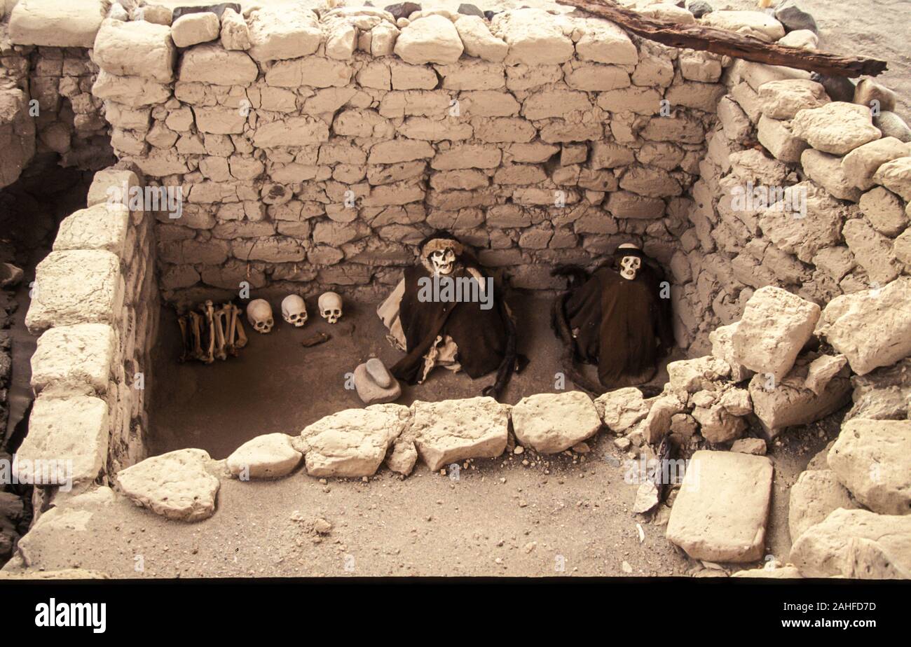 Chauchilla Friedhof ist ein Friedhof mit prehispanic mumifizierten menschlichen Überresten und archäologische Artefakte, in der Wüste, 30 Kilometer entfernt Stockfoto