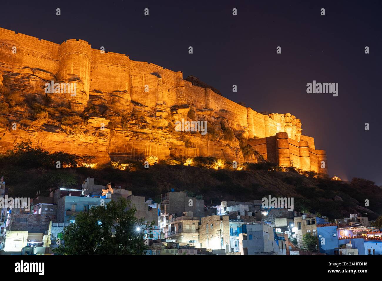 Beleuchtete Mehrangarh Fort in Jodhpur, Indien Stockfoto