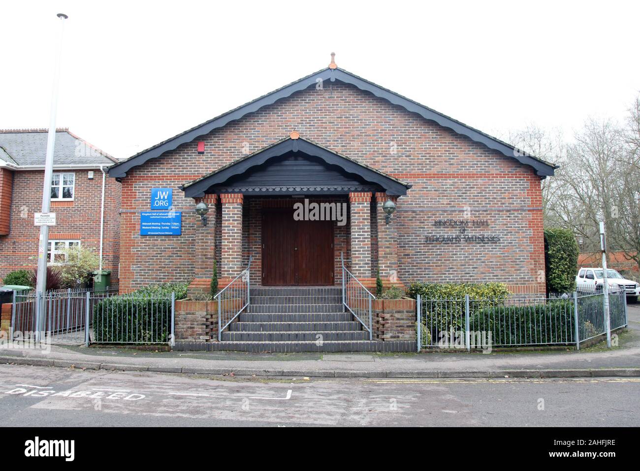 In den Königreichssaal der Zeugen Jehovas, Leatherhead, Surrey, Großbritannien Stockfoto