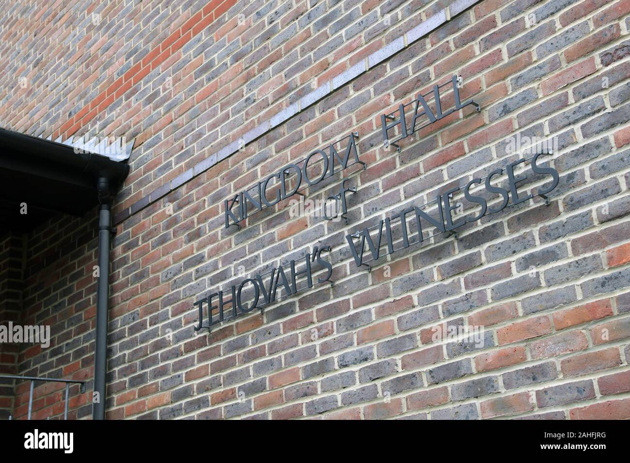 In den Königreichssaal der Zeugen Jehovas, externe Ansicht, Leatherhead, Surrey, UK, 2019 Stockfoto