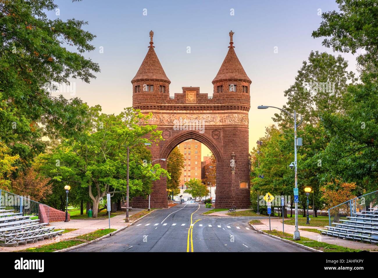 Soldaten und Matrosen Memorial Arch in Hartford, Connecticut, USA zum Gedenken an den Bürgerkrieg. Stockfoto