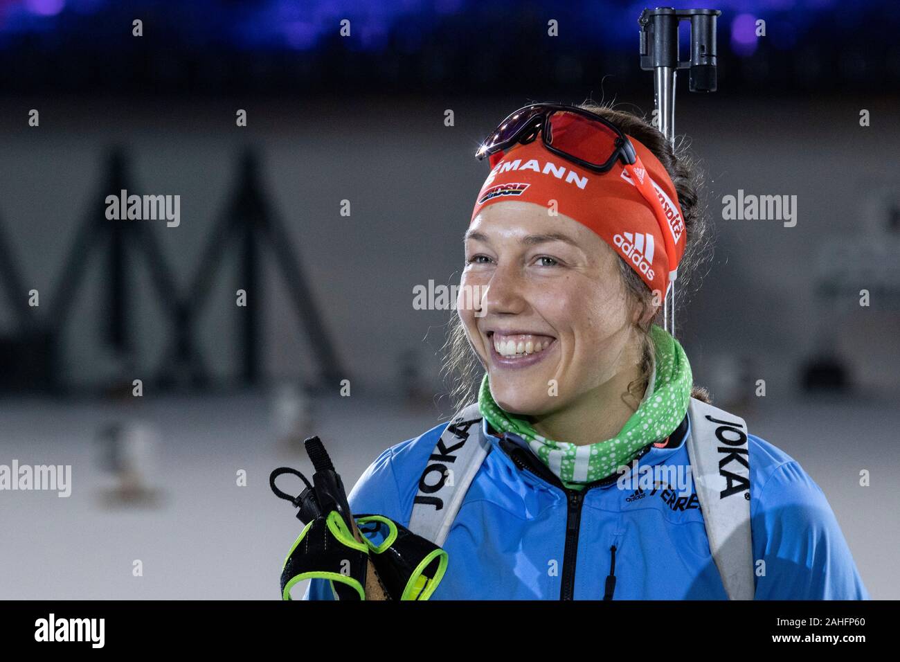 Gelsenkirchen, Deutschland. 28. Dezember 2019. Deutsche biathletin Laura Dahlmeier. JOKA World Team Challenge 2019, Biathlon auf Schalke. Stockfoto