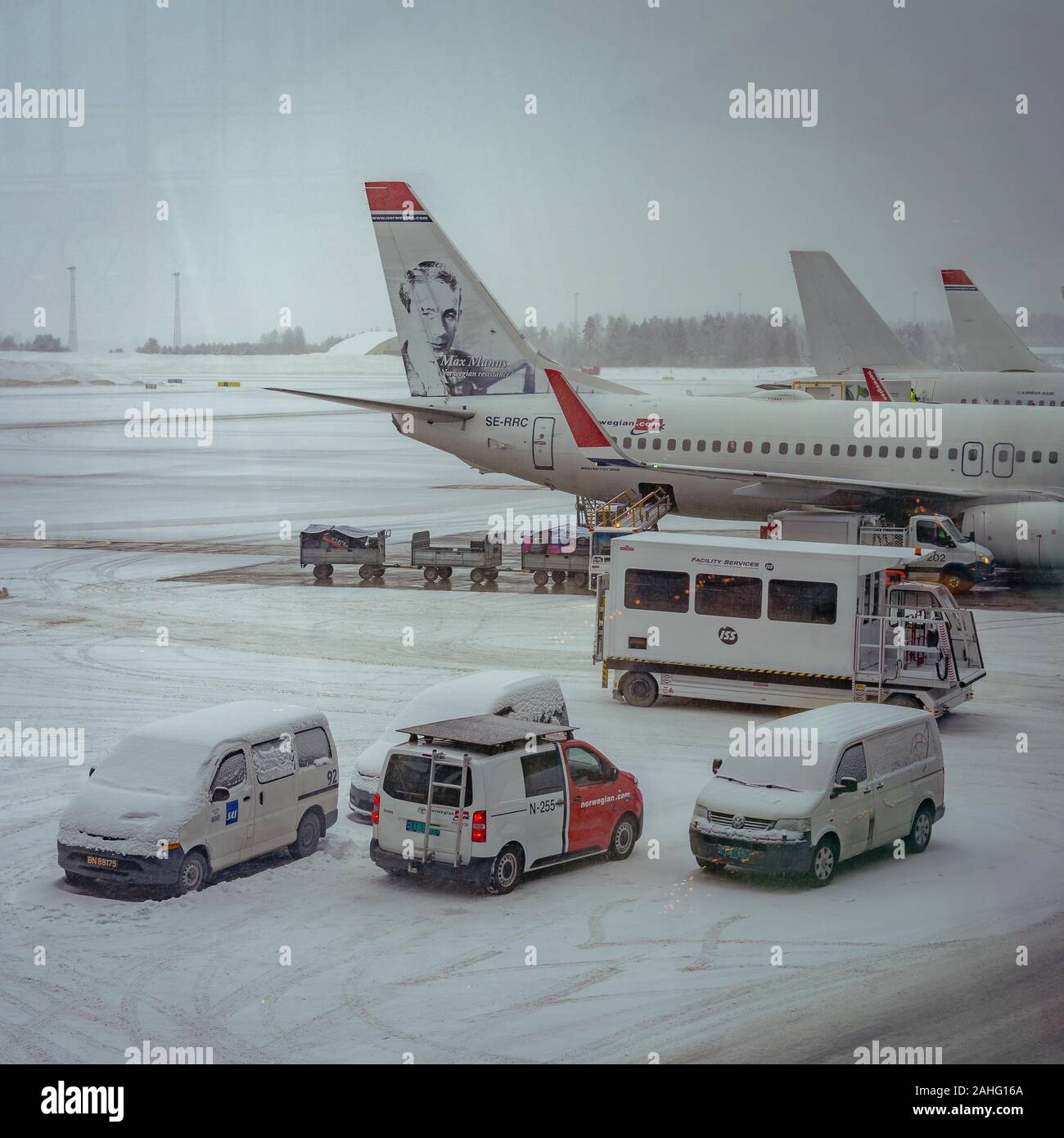 Oslo, Norwegen - Norwegian Airlines Flugzeug Stockfoto