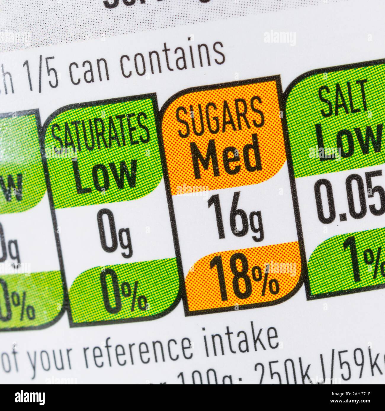 ASDA Ananaskonserven 18% Zuckergehalt label. Für Lebensmittelverpackungen Etikettierung, Ernährung, Lebensmittel diätetische Inhalt, Zucker in der Nahrung, gesunde Ernährung Stockfoto