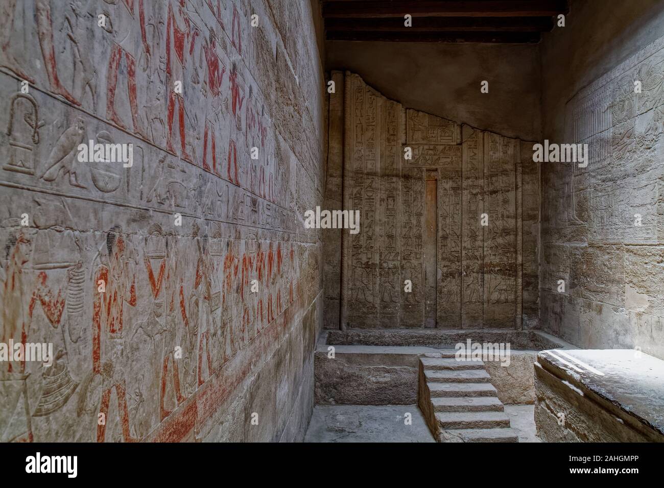 Die falsche Stelentür an der Westwand in der mastaba Grab von Kagemni Stockfoto