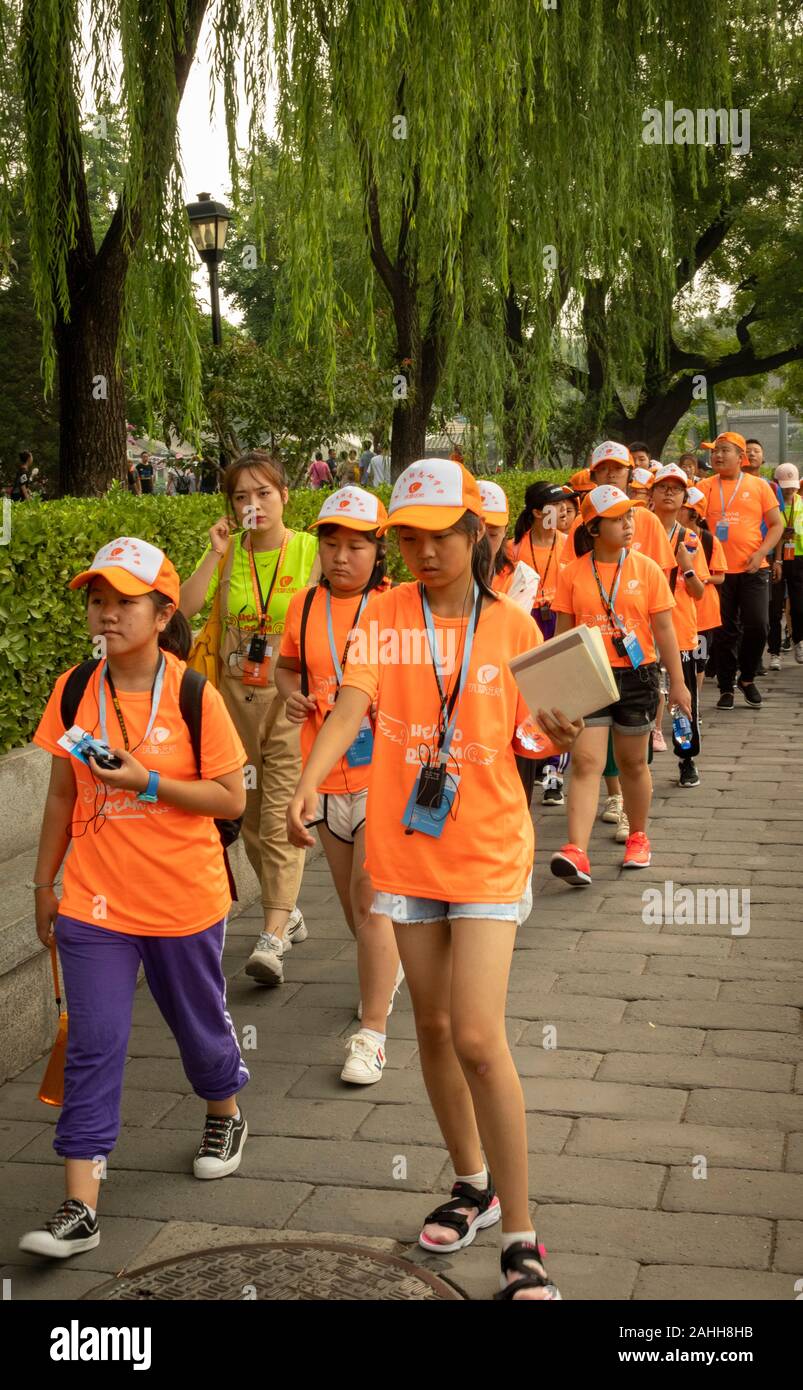 Chinese schoolgirl Fotos und Bildmaterial in hoher Auflösung Alamy