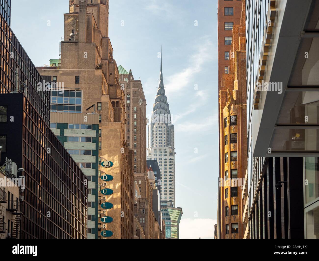 Manhattan, New York, Vereinigte Staaten von Amerika: [ Details zur Architektur der Stadt von oben und unten, Büros für Gebäude in Chrysler ] Stockfoto