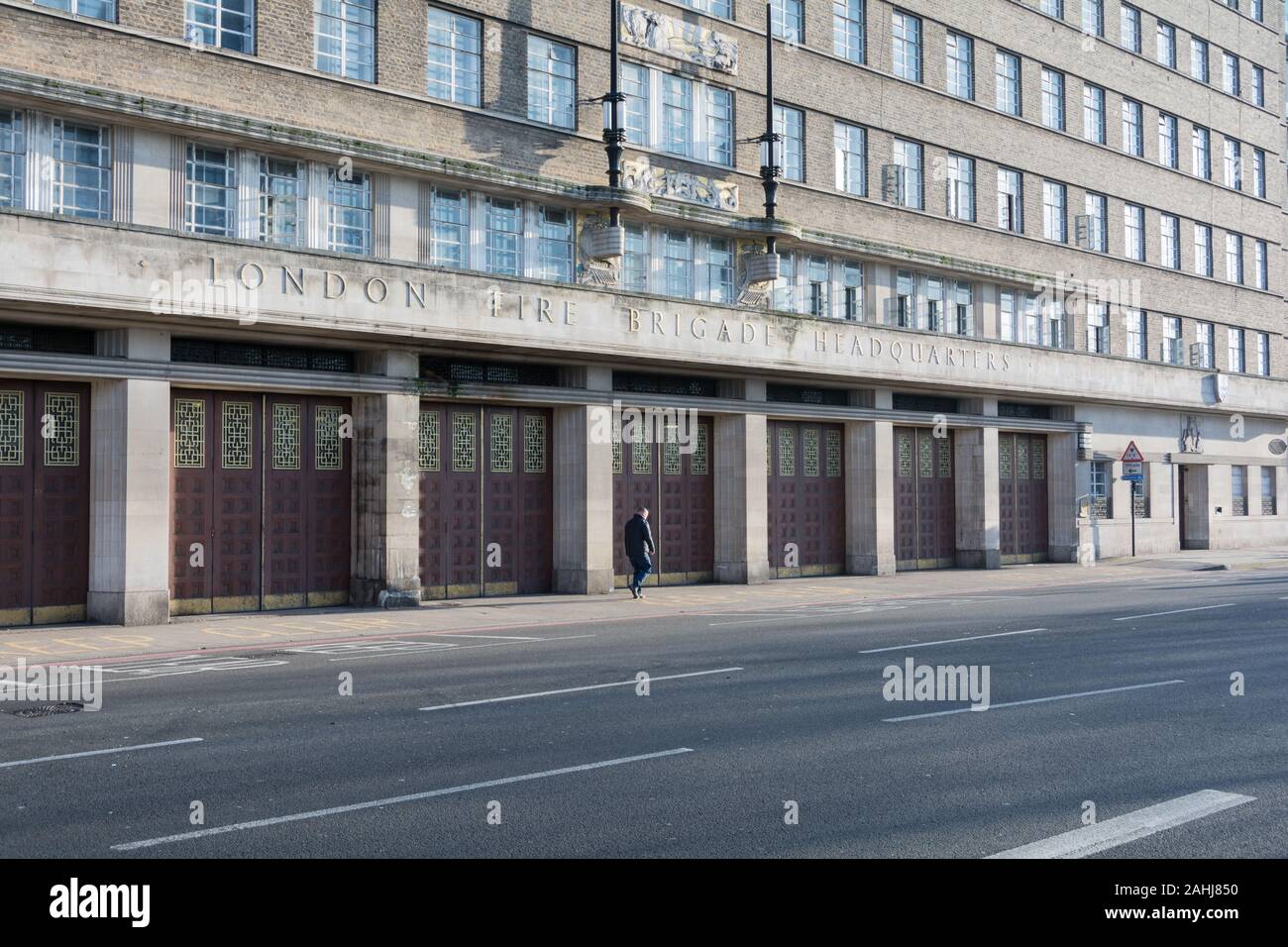 Das ehemalige Hauptquartier der Londoner Feuerwehr, Albert Embankment, Lambeth, London, England, GROSSBRITANNIEN Stockfoto
