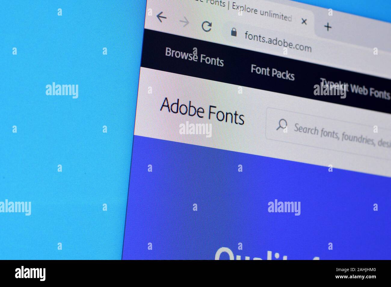 NY, USA - Dezember 16, 2019: Webseite von Adobe Fonts Produkt auf der offiziellen Webseite auf dem Display des PC Stockfoto