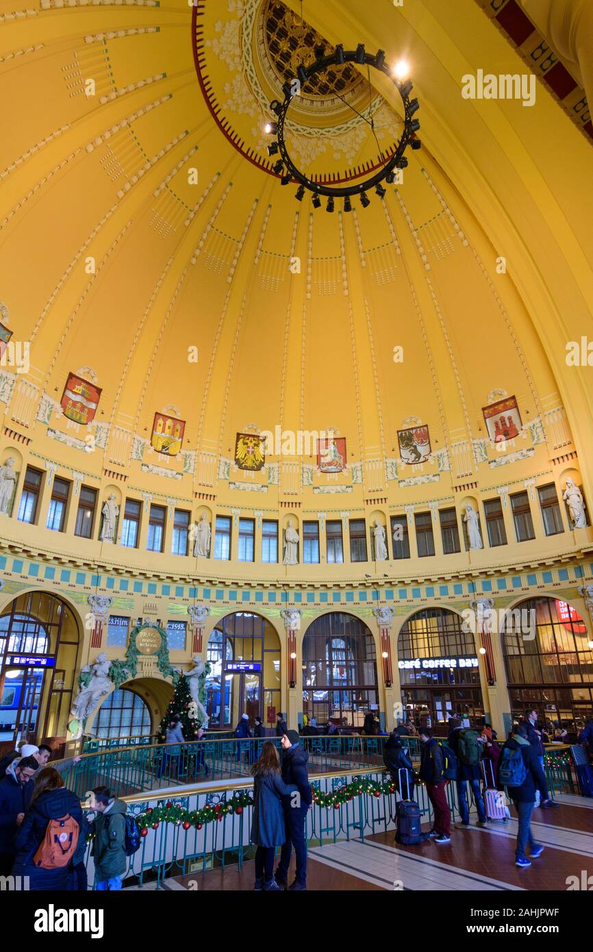 Praha: Hauptbahnhof, alte Halle, Cafe in, Praha, Prag, Prag, Tschechische Stockfoto