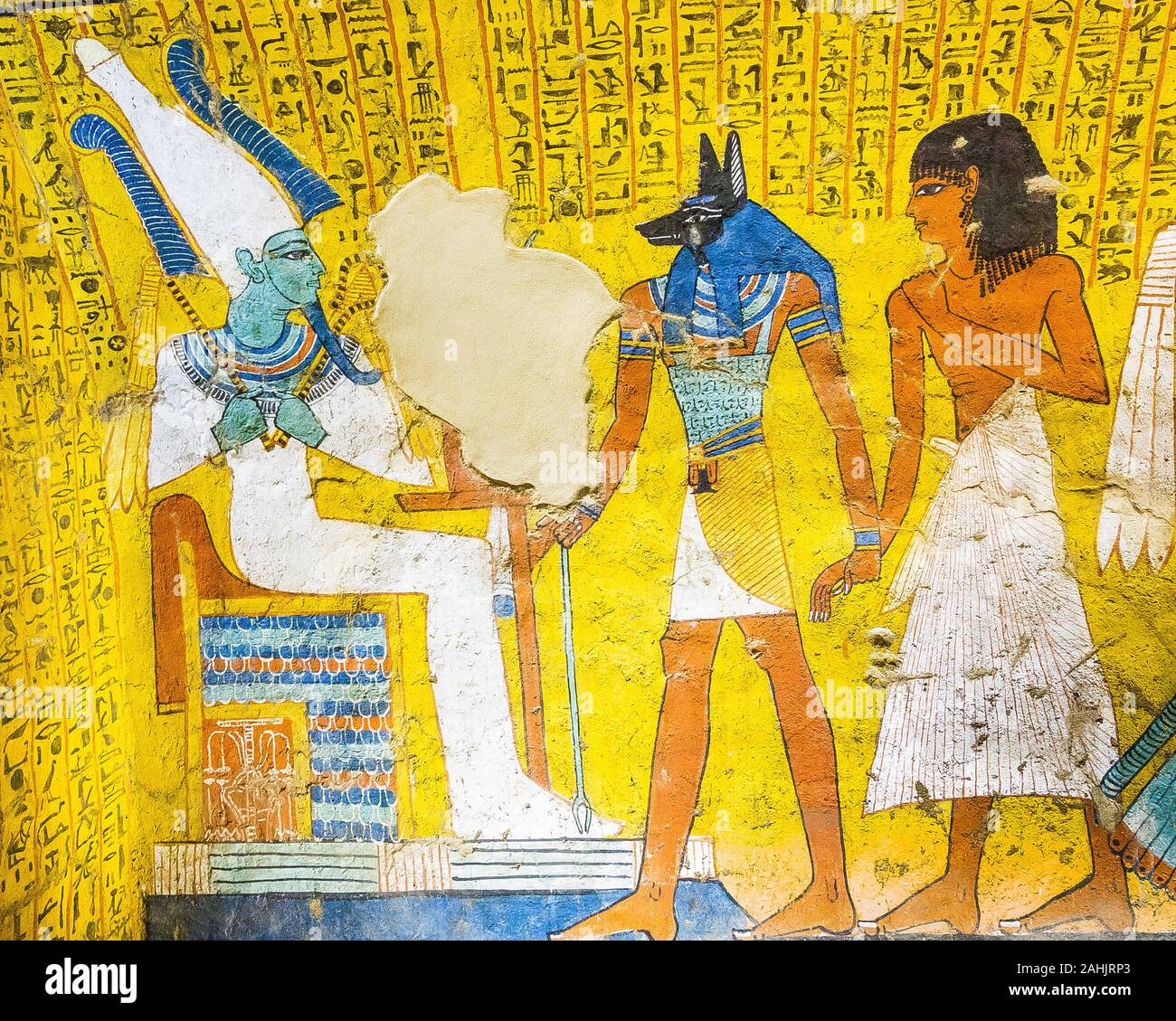 UNESCO Welterbe, Theben in Ägypten, Deir el-Medineh, Grab von Irynefer. Der Gott Anubis führt die Toten zu Gott Osiris, auf einem Thron. Stockfoto