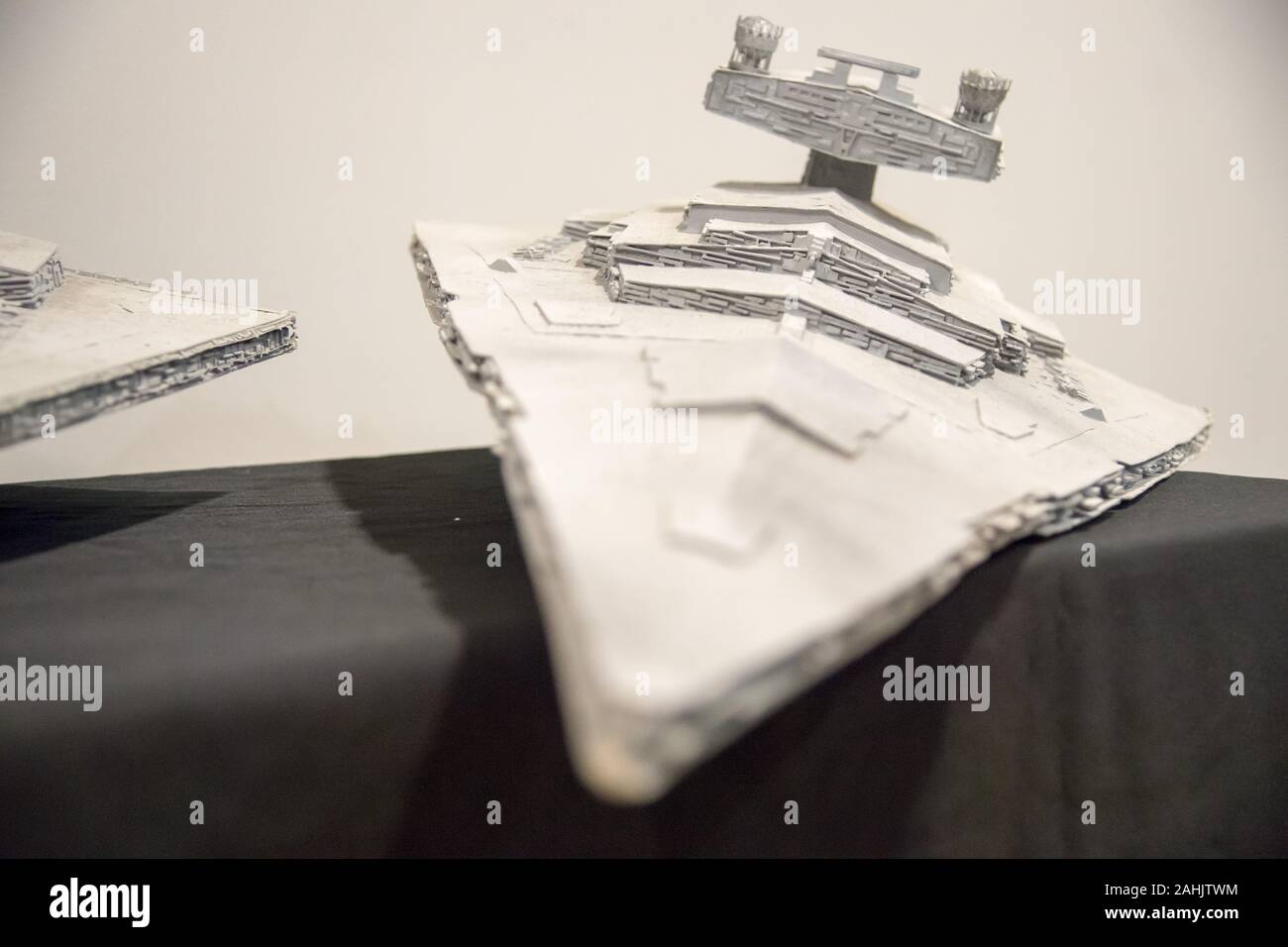 Star Wars Star Destroyer Miniaturausgabe während eines "Star Wars"-Fans treffen Forcecon 2019. Wejherowo, Polen. 21. Dezember 2019 © wojciech Strozyk/Alamy Stoc Stockfoto