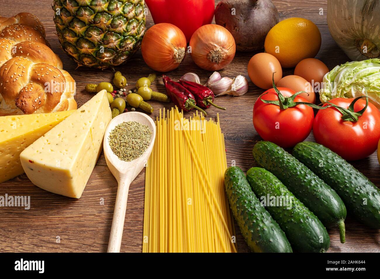 Verschiedene frische Früchte und Gemüse Standlicht Stockfoto