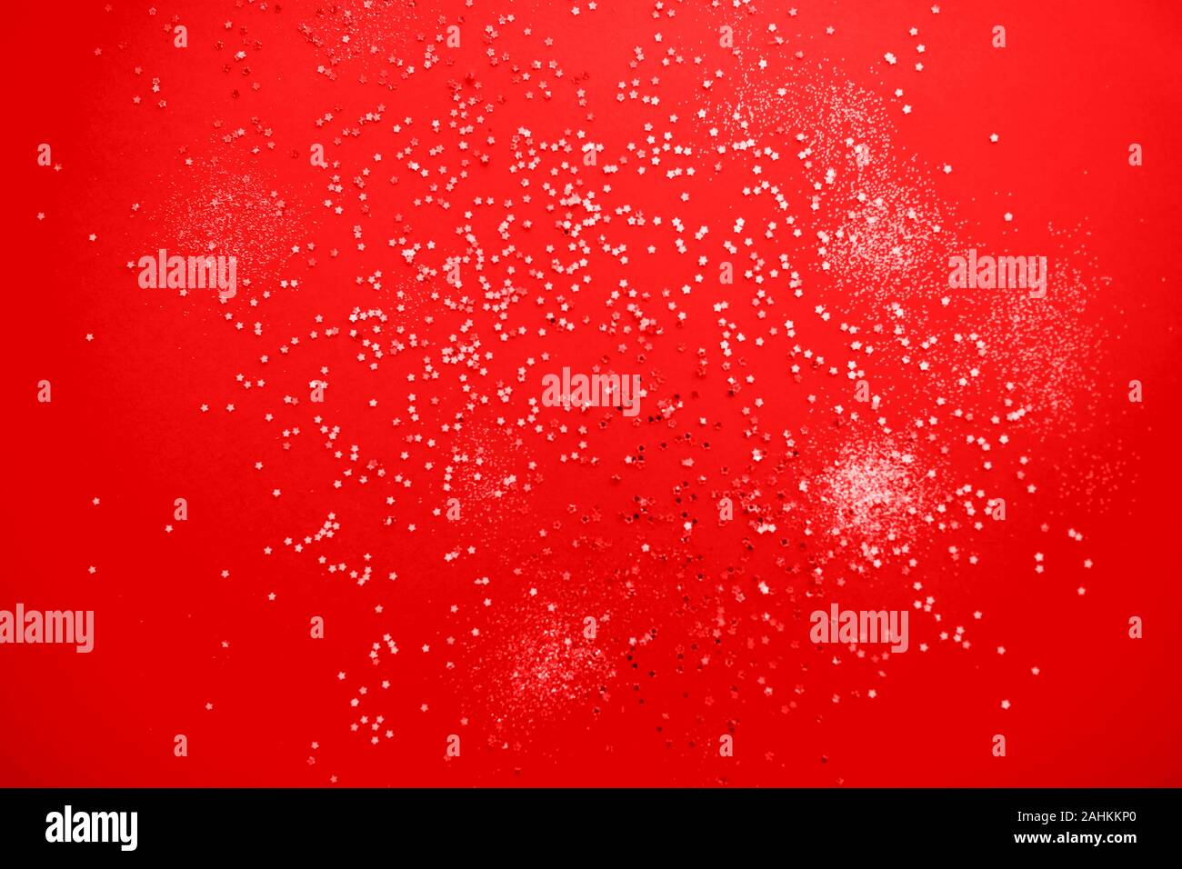 Red christmas Textur. Das Red glitter Textur Valentinstag Hintergrund mit Gold und Silber funkelt. Stockfoto
