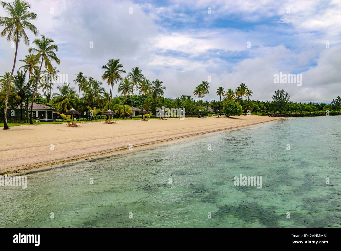 Die herrlichen, unberührten Strand in der Residenz, Sansibar, Tansania - cenizaro Shoreline, natürliches Paradies Stockfoto