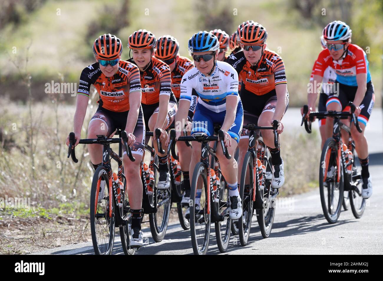 CALPE, 16-12-2019, Radfahren, Boels Dolmans Cycling Team, Frauen, Anna van der Breggen und Amy Pieters führen die Gruppe während des Trainingscamp in Spanien Stockfoto