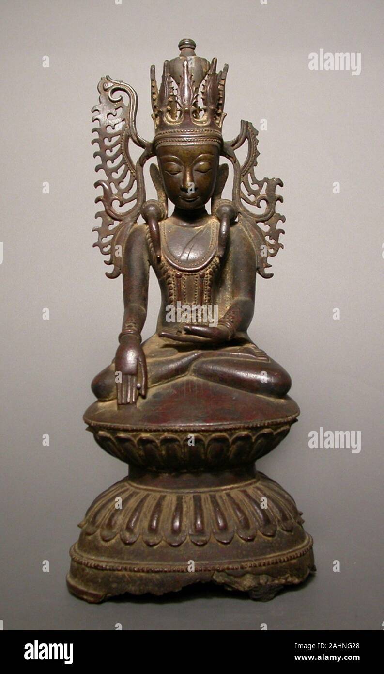Jeweled und krönte Buddha (Jambupati). 1601 - 1700. Birma. Bronze Stockfoto
