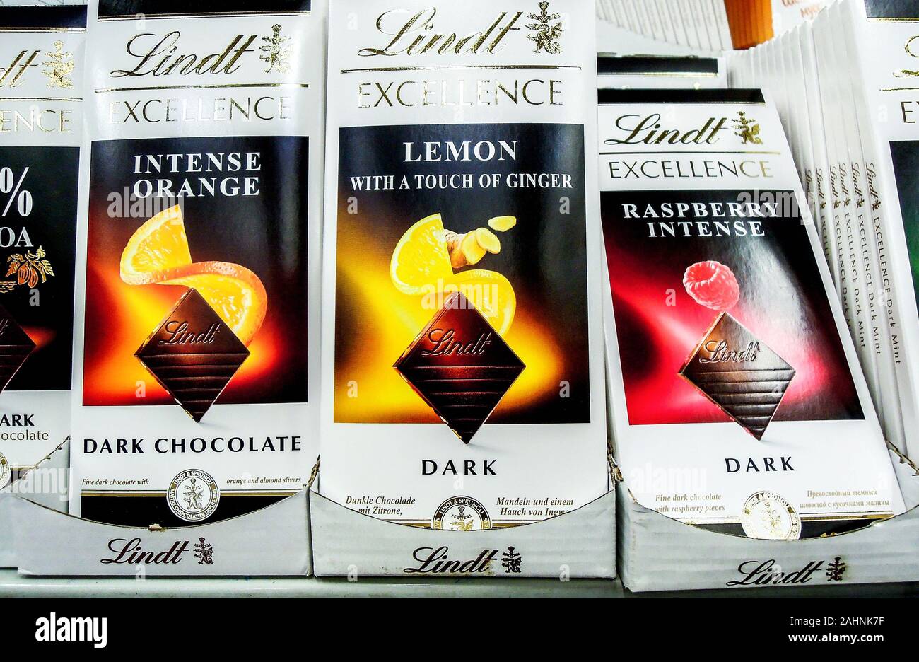 Samara Russland Dezember 21 19 Lindt Exellence Verschiedene Schokoriegel Auf Dem Regal Im Supermarkt Lindt Ist Ein Schweizer Chocolatier Und Konfektion Stockfotografie Alamy