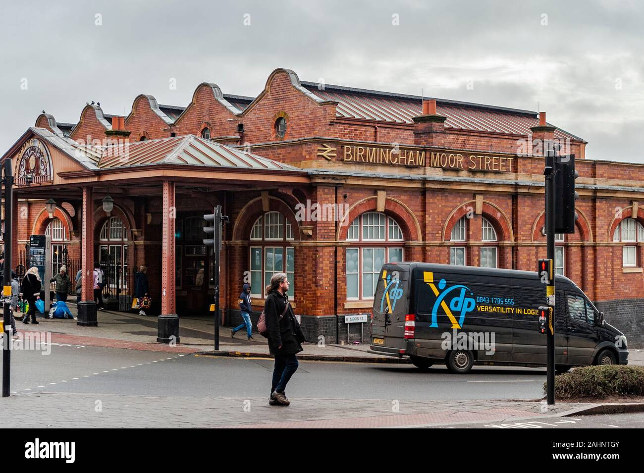 Die Außenseite des Birmingham Moor Street Railway Station, Birmingham, West Midlands, UK. Stockfoto