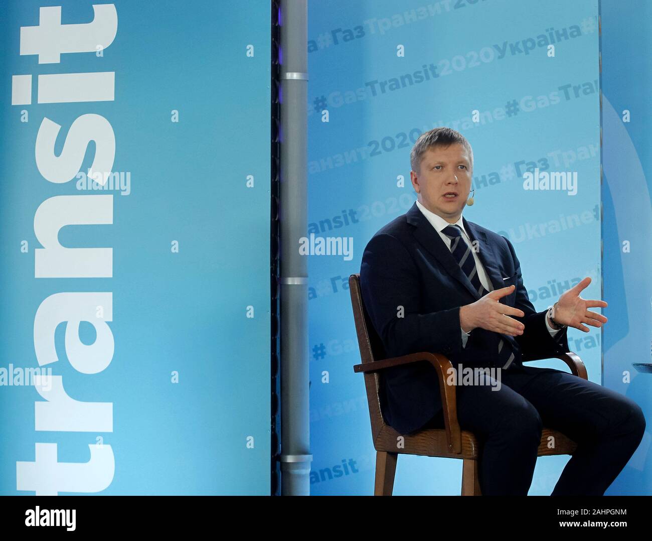 CEO von Naftogaz Ukraine, Andriy Kobolyev spricht während einer Pressekonferenz. Eine neue transit Vertrag für 2020-2024 wurde zwischen Naftogas und Gasprom abgeschlossen. Vertreter von Naftogas, Gasfernleitungsnetzbetreiber der Ukraine (GTSOU) und Gazprom haben eine Reihe von Abkommen das russische Gas Transit durch die Ukraine weiter bis 2024 inklusive, wie die naftogaz Website informiert unterzeichnet. Stockfoto